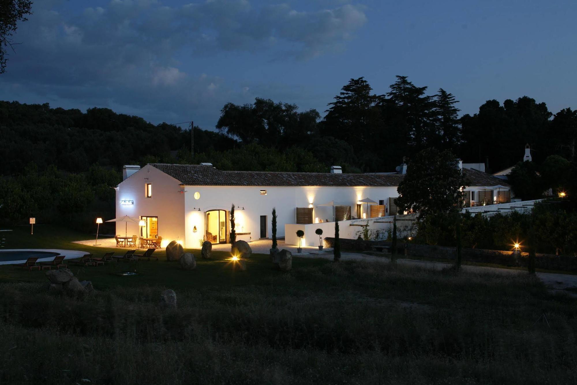 อิมานิคันทรีเฮาส์ Guest House เอโวรา ภายนอก รูปภาพ